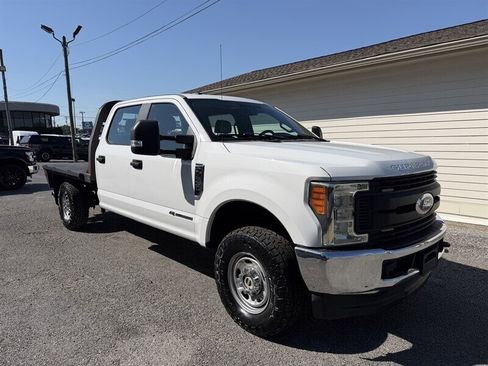 Used 2017 Ford F250 XL w/ Power Equipment Group image 3