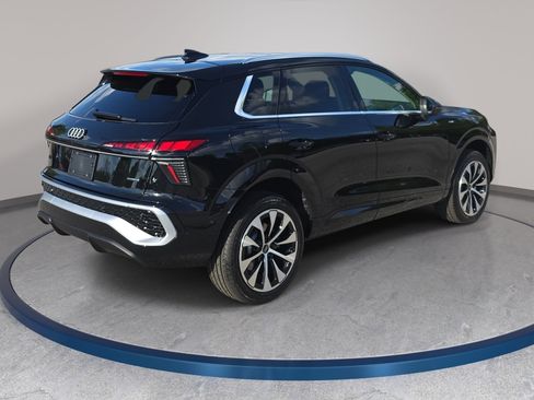 New 2026 Audi Q3 quattro 2.0T image 5