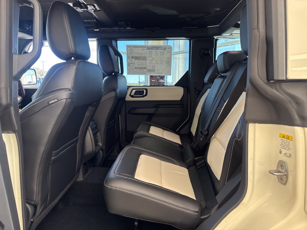 New 2026 Ford Bronco Outer Banks w/ Sasquatch Package AWD/4WD image 13