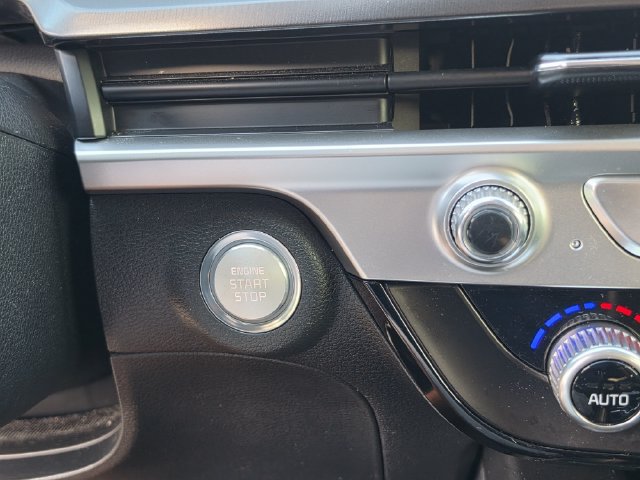 Certified 2023 Kia Telluride S w/ S Sunroof Package FWD image 30