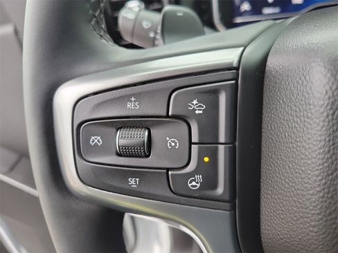 Used 2025 Chevrolet Silverado 1500 LT image 23