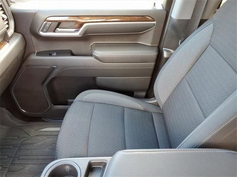 Used 2024 GMC Sierra 1500 Elevation image 22