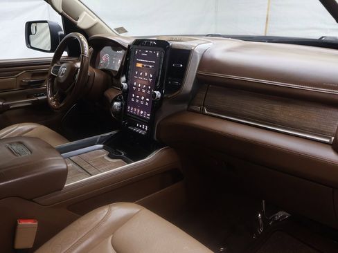 Used 2019 RAM 1500 Laramie Longhorn image 12