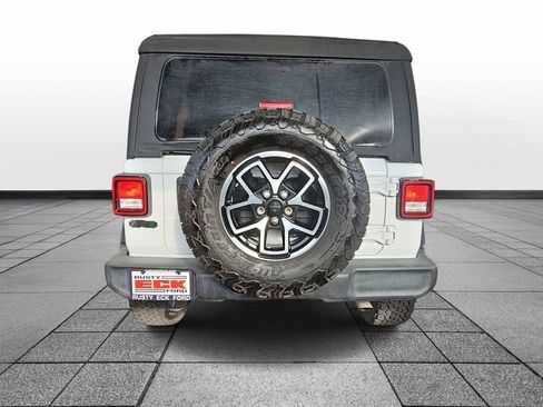 Used 2021 Jeep Wrangler Unlimited Sport image 6