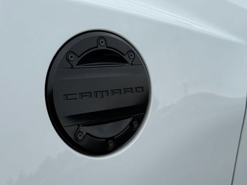 Used 2016 Chevrolet Camaro SS RWD image 30