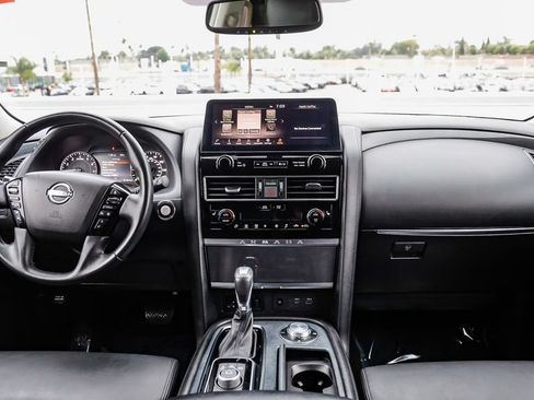 Used 2023 Nissan Armada SV AWD/4WD image 15