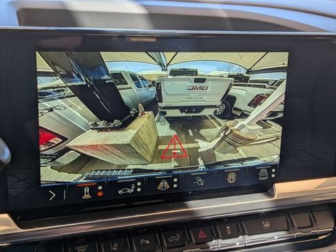 New 2026 GMC Sierra 2500 SLT w/ SLT Premium Package AWD/4WD image 11