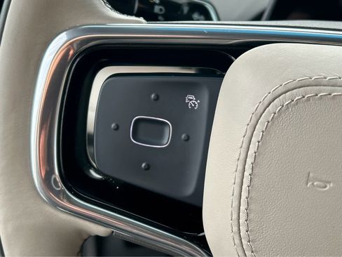 Used 2024 Lincoln Nautilus Reserve image 29