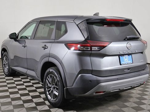 Used 2023 Nissan Rogue S AWD/4WD image 6