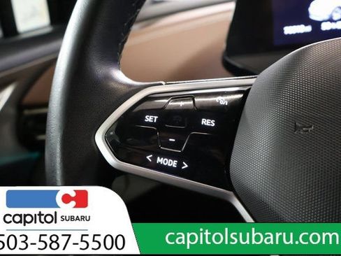 Used 2023 Volkswagen ID.4 Pro AWD/4WD image 17