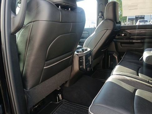 New 2026 RAM 3500 Limited AWD/4WD image 19