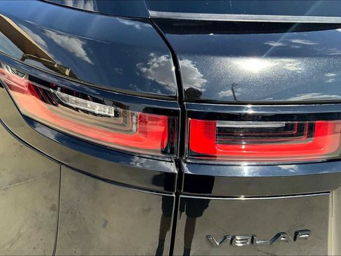 Used 2023 Land Rover Range Rover Velar R-Dynamic S image 26