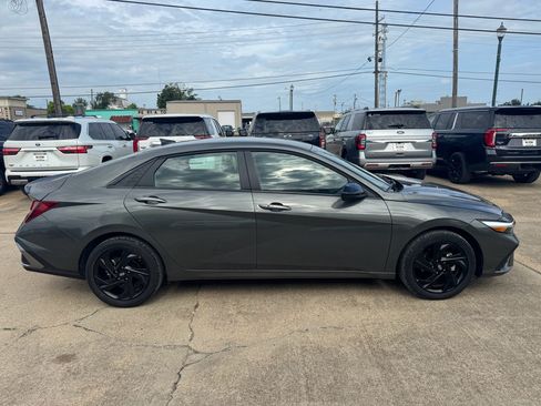 Used 2026 Hyundai Elantra Sport FWD image 6