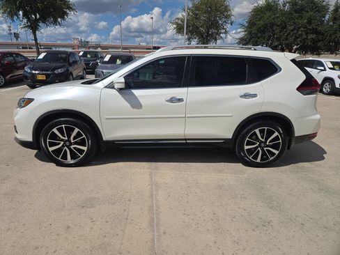 Used 2020 Nissan Rogue SL w/ Premium Package FWD image 6