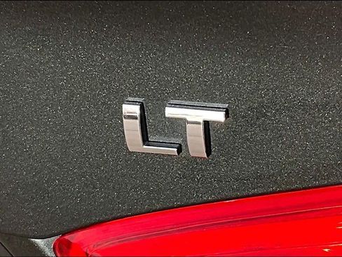 Used 2017 Chevrolet Cruze LT image 10