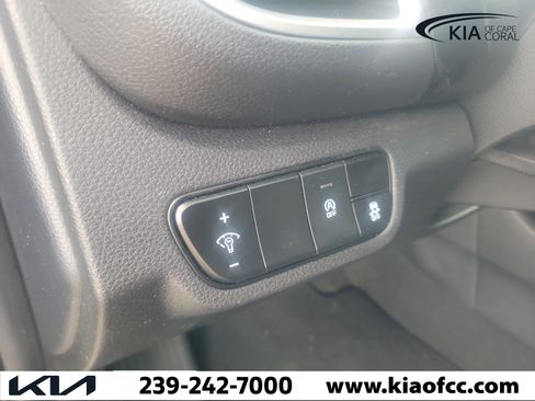 Used 2024 Kia Seltos S AWD/4WD image 26