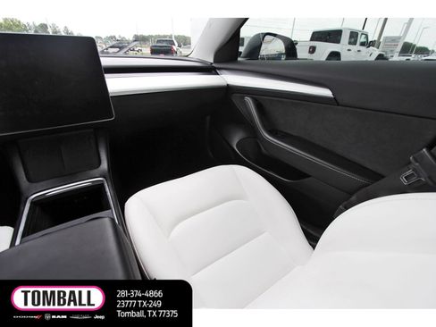Used 2023 Tesla Model 3 Standard Range RWD image 11
