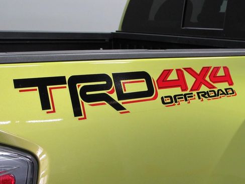Used 2023 Toyota Tacoma TRD Off-Road w/ Black Out Package (TMS) AWD/4WD image 35