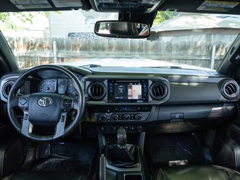 Used 2019 Toyota Tacoma TRD Pro AWD/4WD image 17