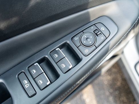 Used 2021 Hyundai Santa Fe Limited image 22