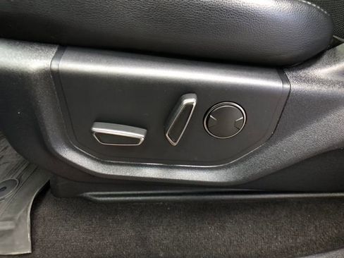 Certified 2019 Ford F150 Raptor w/ Equipment Group 802A Luxury image 11