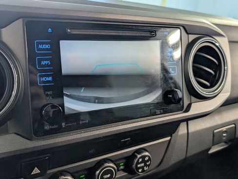 Used 2019 Toyota Tacoma TRD Sport image 20