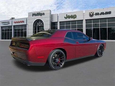 Used 2018 Dodge Challenger T/A image 3