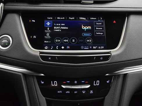 Used 2025 Cadillac XT5 Luxury FWD image 26
