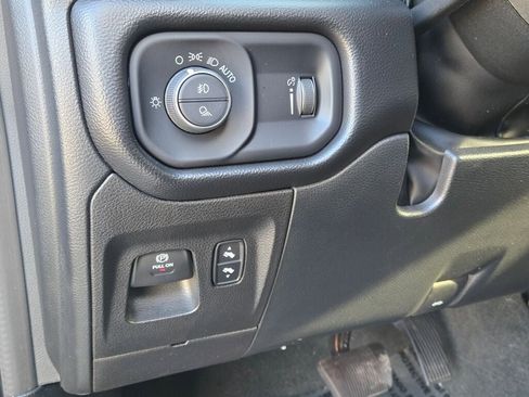 Used 2022 RAM 1500 Big Horn image 24