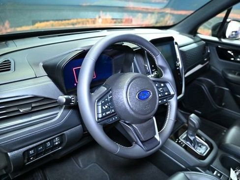 Used 2025 Subaru Forester Limited w/ Popular Package image 22