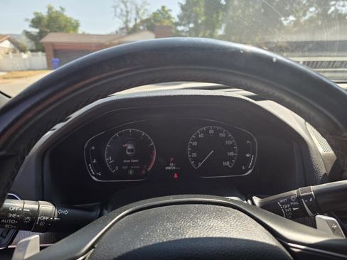 Used 2018 Honda Accord Sport image 10