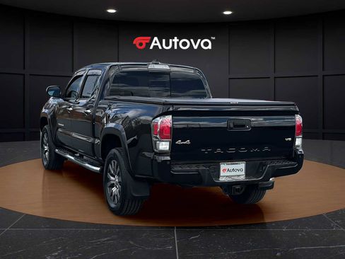 Used 2023 Toyota Tacoma Limited AWD/4WD image 3