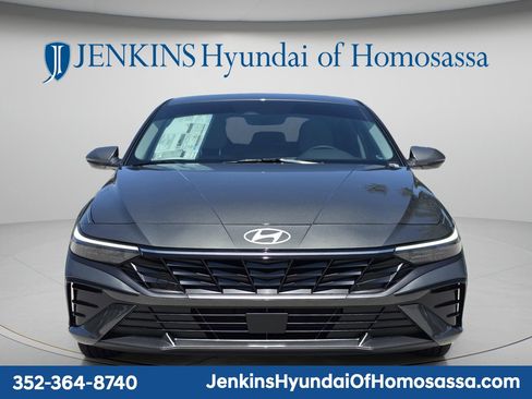 New 2026 Hyundai Elantra Limited FWD image 12