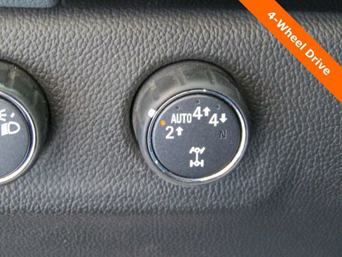 Used 2021 Chevrolet Colorado Z71 w/ Safety Package AWD/4WD image 7