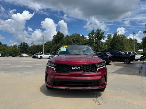 Used 2022 Kia Sorento S w/ Panoramic Sunroof Package FWD image 2