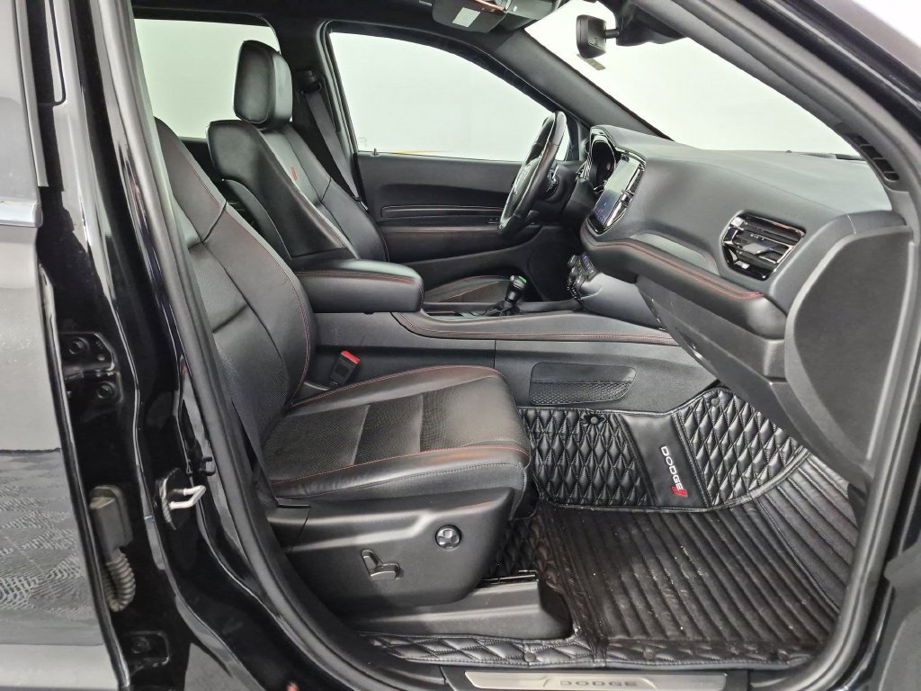 Used 2023 Dodge Durango R/T w/ Tow 'N Go Package AWD/4WD image 38
