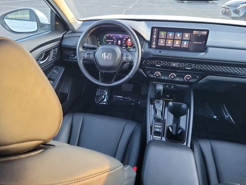 Used 2025 Honda Accord EX-L image 13