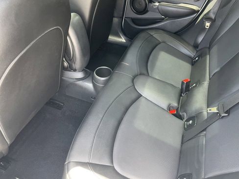Used 2020 MINI Cooper 4-Door Hardtop w/ Storage Package FWD image 12