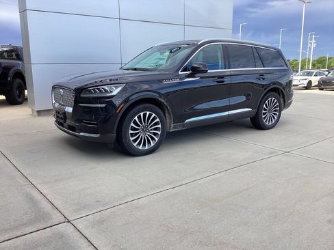 Used 2023 Lincoln Aviator AWD w/ Premium Package image 1