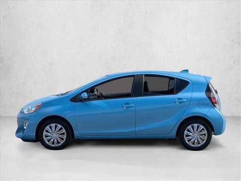 Used 2016 Toyota Prius C Two image 9