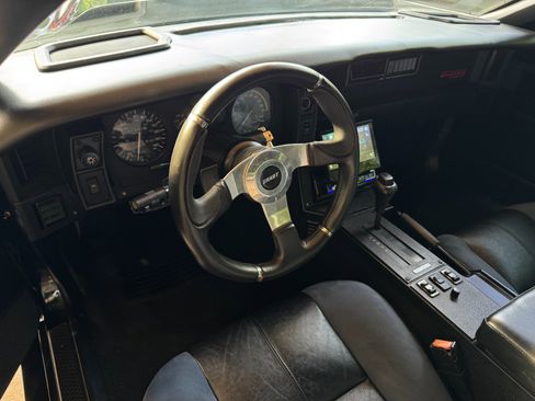 Used 1989 Chevrolet Camaro IROC-Z RWD image 12