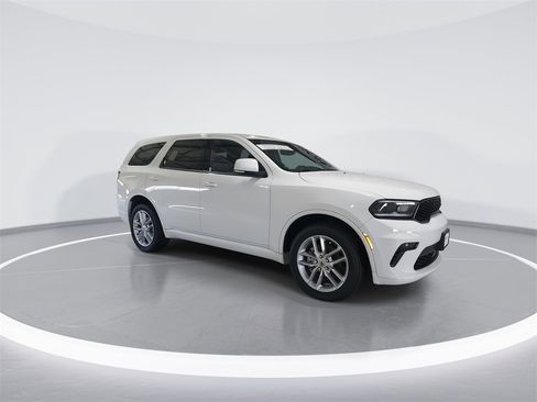 Used 2022 Dodge Durango GT image 2