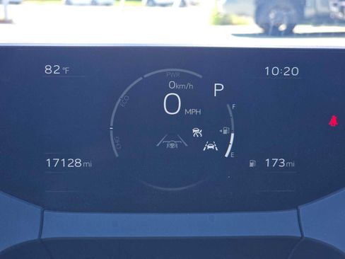 Used 2025 Toyota Prius XLE FWD image 26