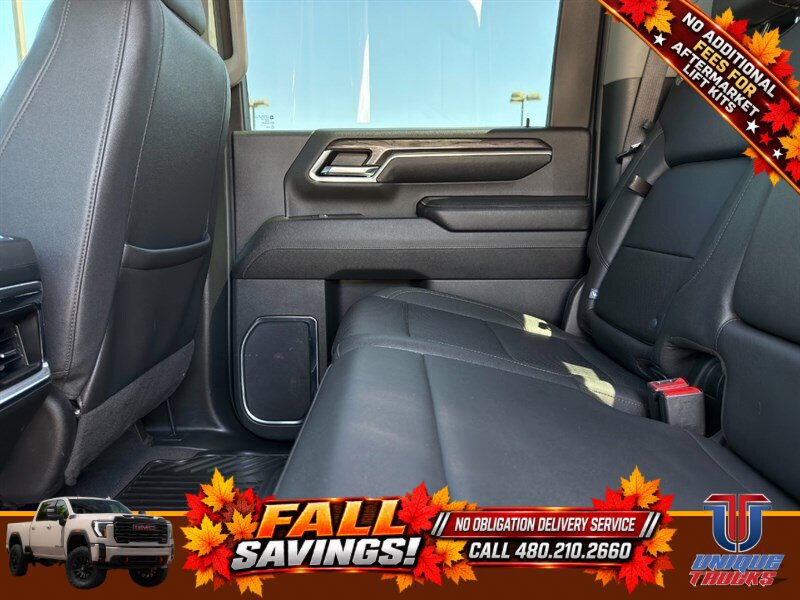 Used 2024 Chevrolet Silverado 2500 LTZ w/ LTZ Convenience Package AWD/4WD image 25