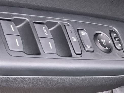 Certified 2026 Honda CR-V LX image 30