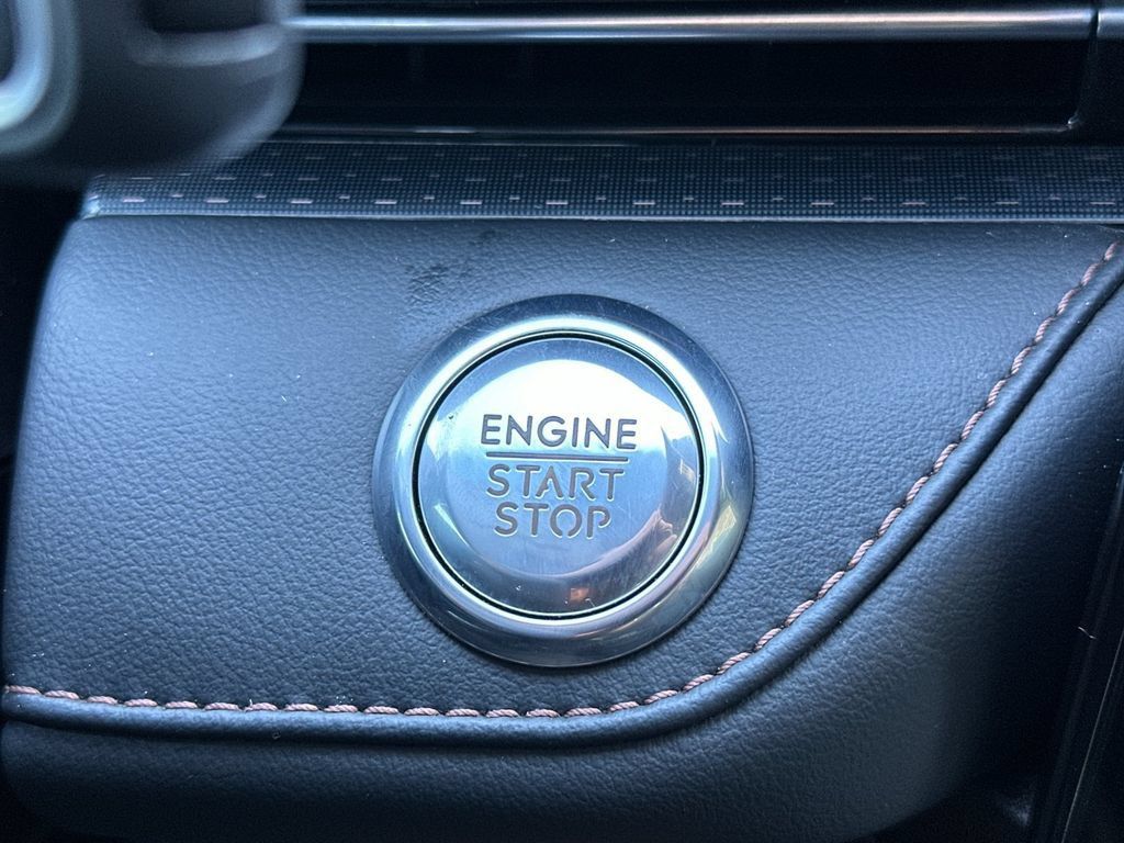 Certified 2024 Lincoln Nautilus Reserve w/ Equipment Group 202A AWD/4WD image 21