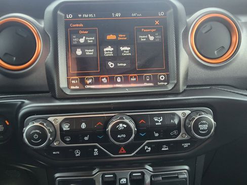 Used 2022 Jeep Gladiator Mojave w/ LED Lighting Group image 16