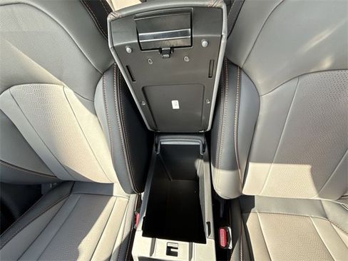 New 2025 Subaru Crosstrek 2.5i Limited w/ Crosstrek Mirror Package image 21