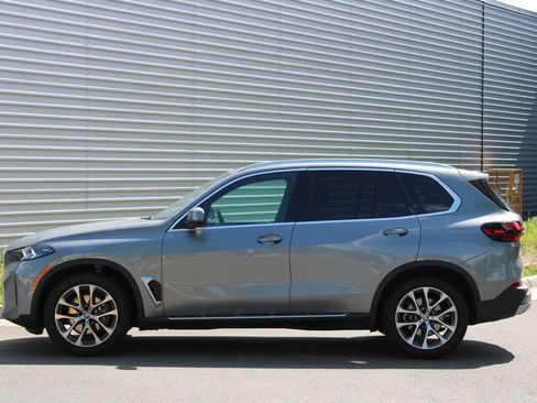 Used 2026 BMW X5 xDrive40i AWD/4WD image 2