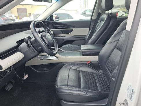 Used 2024 Lincoln Nautilus Reserve image 7